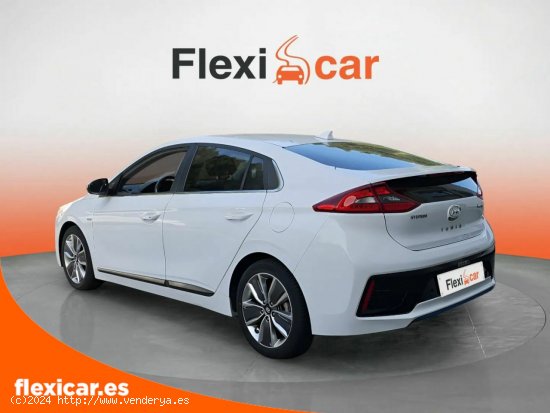 Hyundai IONIQ 1.6 GDI HEV Tecno DCT - Galdakao