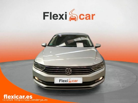 Volkswagen Passat Advance 1.6 TDI 120CV BMT - Roquetas de Mar