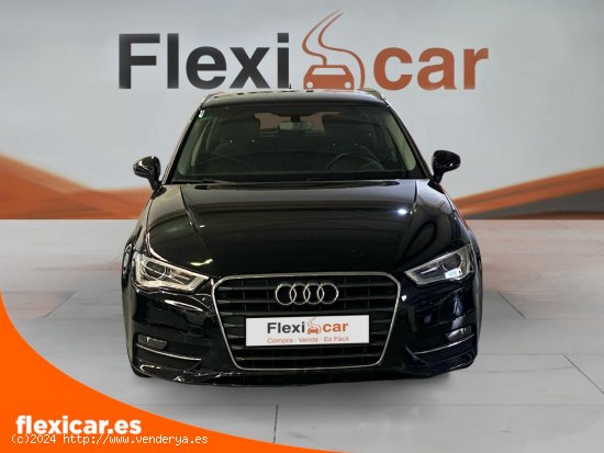 Audi A3 1.6 TDI S tronic Sportback - Mairena del Aljarafe