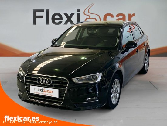 Audi A3 1.6 TDI S tronic Sportback - Mairena del Aljarafe