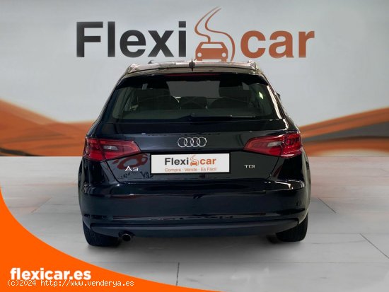 Audi A3 1.6 TDI S tronic Sportback - Mairena del Aljarafe