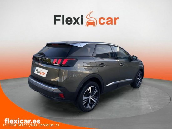 Peugeot 3008 1.6BLUEHDI 120 HP ALLURE S&S - Pamplona