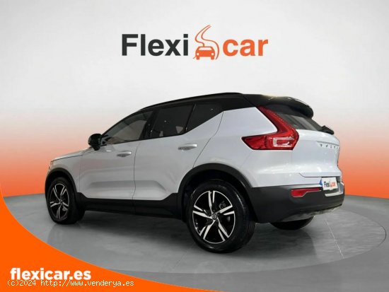 Volvo XC40 1.5 T2 R-Design Auto - San Sebastián de los Reyes