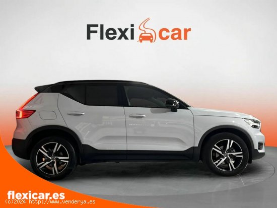 Volvo XC40 1.5 T2 R-Design Auto - San Sebastián de los Reyes