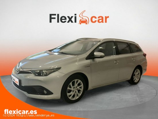 Toyota Auris 1.8 140H Active Touring Sports - Sevilla