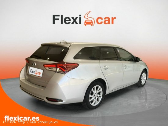 Toyota Auris 1.8 140H Active Touring Sports - Sevilla