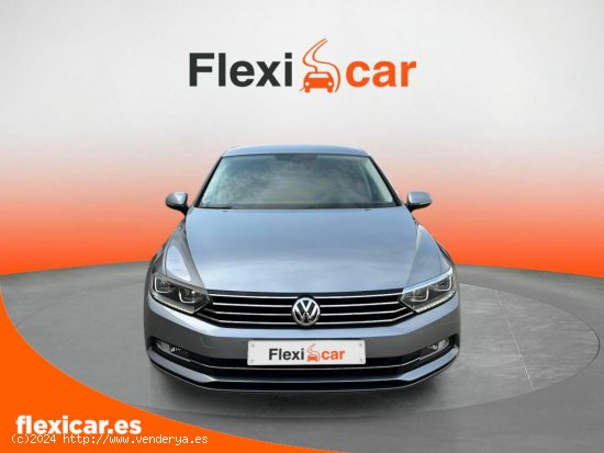 Volkswagen Passat Advance 2.0 TDI 110kW (150CV) - Zaragoza