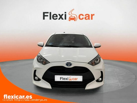 Toyota Yaris 1.5 120H Business Plus - Viladecans