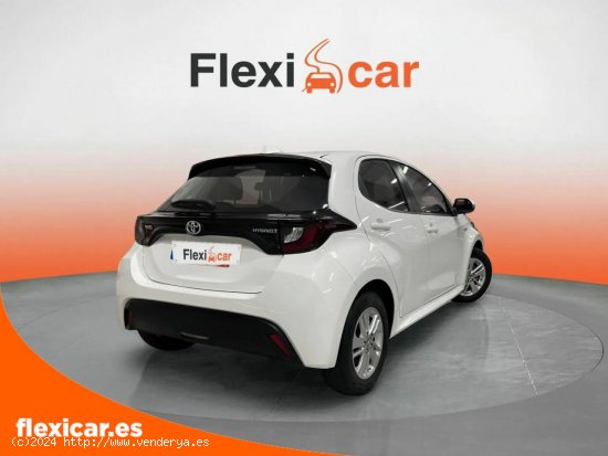 Toyota Yaris 1.5 120H Business Plus - Viladecans