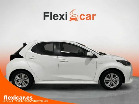 Toyota Yaris 1.5 120H Business Plus - Viladecans