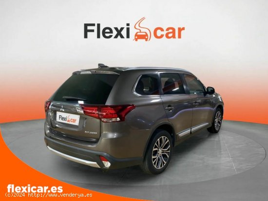 Mitsubishi Outlander 220 DI-D Motion 2WD 7 Plazas - Jerez de la Frontera