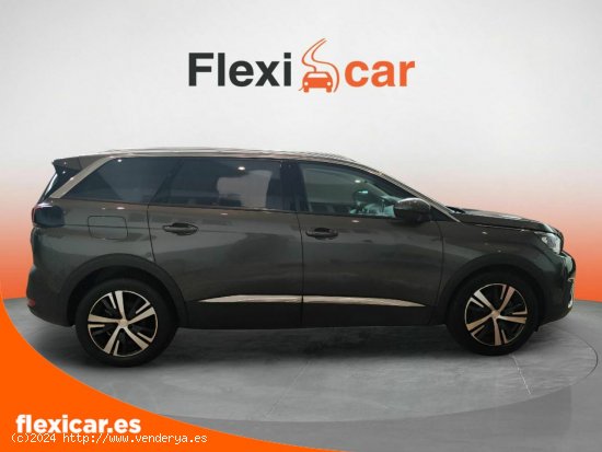 Peugeot 5008 Active 1.5L BlueHDi 96kW (130CV) S&S - Badajoz