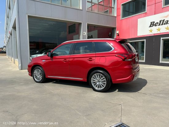 Mitsubishi Outlander 2.4 PHEV Kaiteki Auto 4WD - Parla