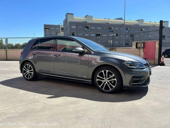 Volkswagen Golf Sport R-Line 2.0 TDI 110kW (150CV) DSG - Parla