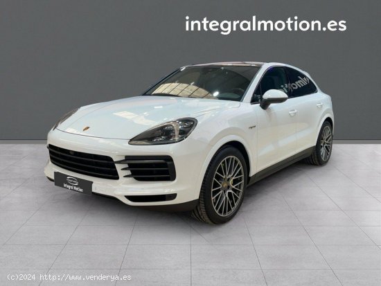  Porsche Cayenne Coupé E-Hybrid Platinum Edition - Sada 