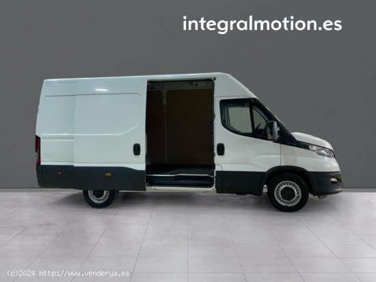 Iveco Daily 2.3 TD 35S 16 V 3520L/H2 12 M3 - Sada