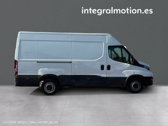 Iveco Daily 2.3 TD 35S 16 V 3520L/H2 12 M3 - LAS ROZAS DE MADRID