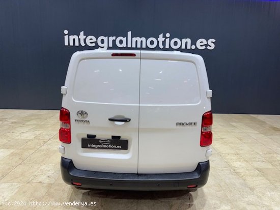 Toyota Proace 1.5D 120CV GX 1PL 2PT L1 - Sada