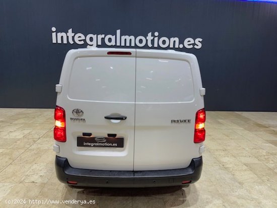 Toyota Proace 1.5D 120CV GX 1PL 2PT L1 - Sada