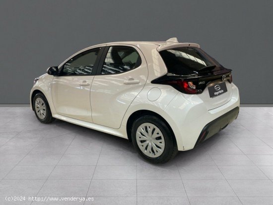 Toyota Yaris 1.0 Business - Sada