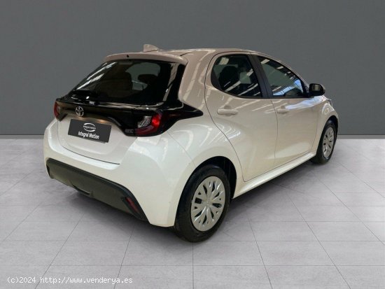 Toyota Yaris 1.0 Business - Sada