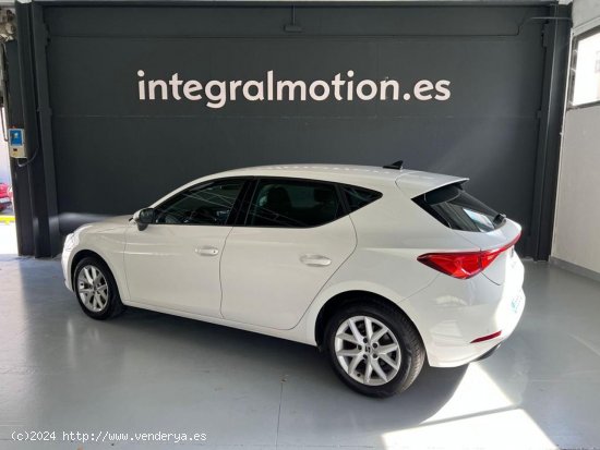 Seat Leon 1.0 eTSI 81kW DSG-7 S&S Style - Malaga