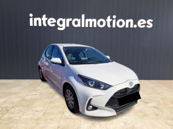 Toyota Yaris 1.0 Business - Lugo