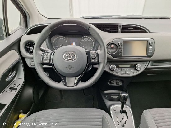 Toyota Yaris 1.5 VVT-i Hybrid Comfort e-CVT 5d - TRANSITO