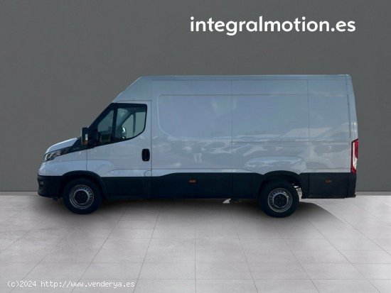 Iveco Daily 12m3 2.3 MJET 156 Furgón 35s16v 5P - LAS ROZAS DE MADRID