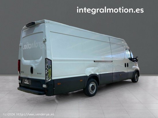 Iveco Daily 2.3 TD 35S 16 V 4100/H2 16 M3 - Sada