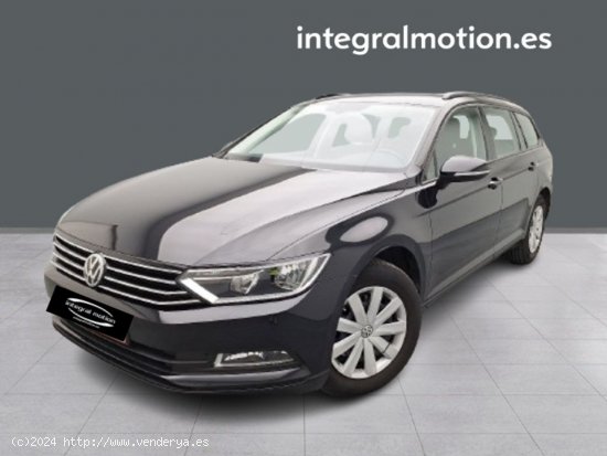  Volkswagen Passat Variant 1.6 TDI Trendline DSG-7 - Burela 