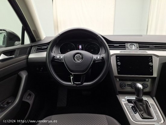 Volkswagen Passat Variant 1.6 TDI Trendline DSG-7 - Burela