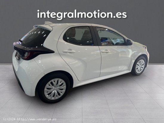 Toyota Yaris 1.0 Business - A Grela