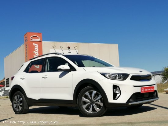 Kia Stonic 1.0 T-GDi 74kW (100CV) MHEV iMT Drive - Carcaixent