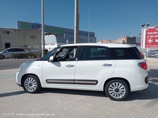 Fiat 500L Living 1.6MJET LOUNGE BLANCO - Carcaixent