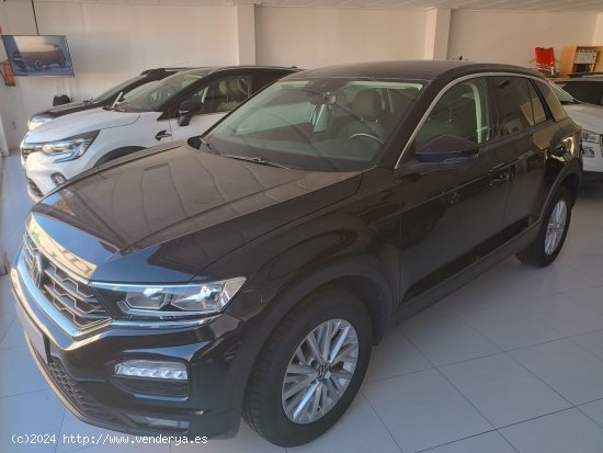  Volkswagen T-Roc Edition 1.0 TSI 81kW (110CV) negro 2022 - Carcaixent 