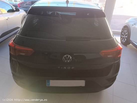 Volkswagen T-Roc Edition 1.0 TSI 81kW (110CV) negro 2022 - Carcaixent