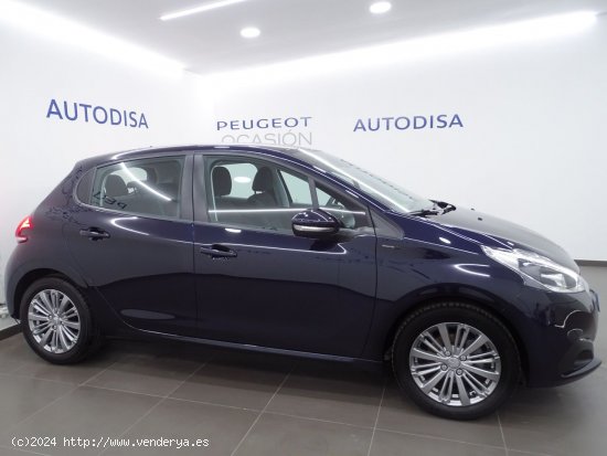 Peugeot 208 5P Signature 1.2L PureTech 60KW (82CV) - Manises