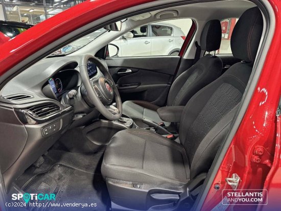 Fiat Tipo  HB  1.5 Hybrid 97kW (130CV) DCT Red - Madrid