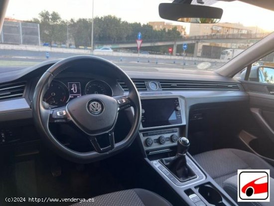 VOLKSWAGEN Passat en venta en AlcalÃ¡ de GuadaÃ­ra (Sevilla) - AlcalÃ¡ de GuadaÃ­ra