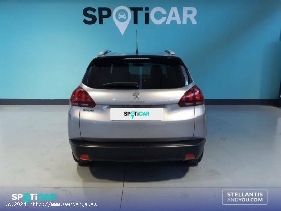 Peugeot 2008   1.2 PureTech 60KW (82CV) Signature - Barcelona