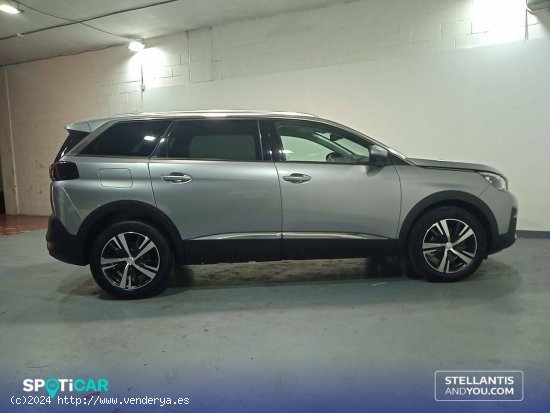 Peugeot 5008  1.2 PureTech 96KW S&S  EAT8 Allure - Sant Feliu de Llobregat