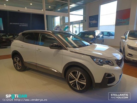 Peugeot 3008  1.2 PURETECH 96KW (130CV)  S&S Allure - Palma