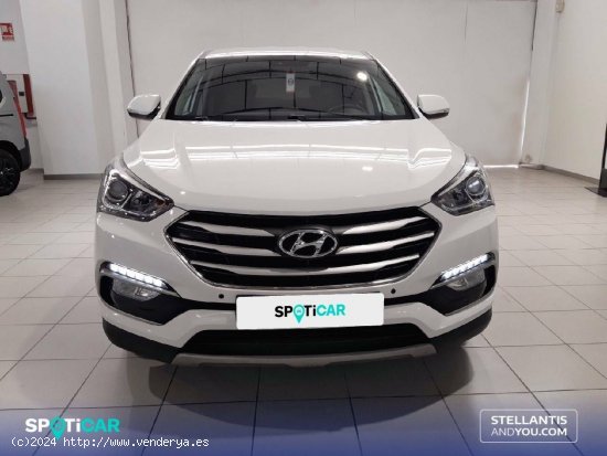 Hyundai Santa Fe  2.0 CRDi  4x2 7S Essence - Polígono Industrial de Son Castelló