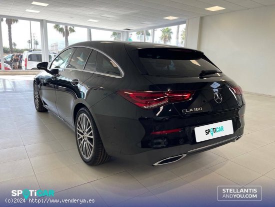 Mercedes CLA  00 Shooting Brake - - Almería