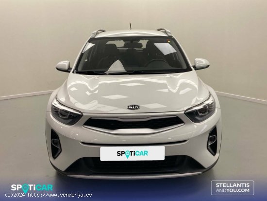 Kia Stonic  1.0 T-GDi 74kW (100CV) MHEV iMT Concept - Sevilla