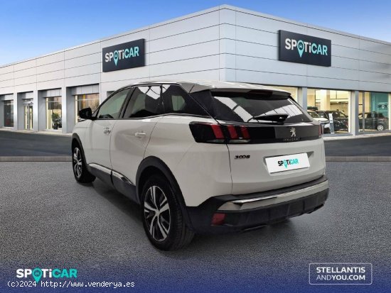 Peugeot 3008  1.2 PureTech 96KW (130CV) S&S Allure - València