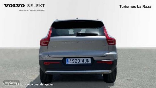 Volvo XC40 TODOTERRENO 1.5 T2 CORE AUTOMATICO 129CV 5P de 2023 con 25.894 Km por 30.900 EUR. en Sevi