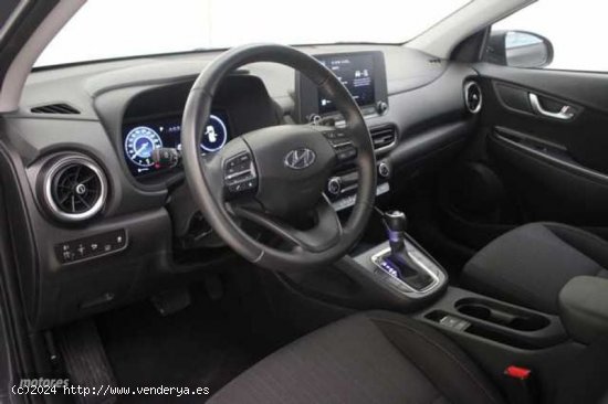 Hyundai Kona 1.6 GDI DT Maxx de 2023 con 12.437 Km por 23.900 EUR. en Madrid