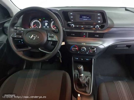 Hyundai i20 1.2 MPI Essence de 2024 con 10 Km por 17.500 EUR. en Granada